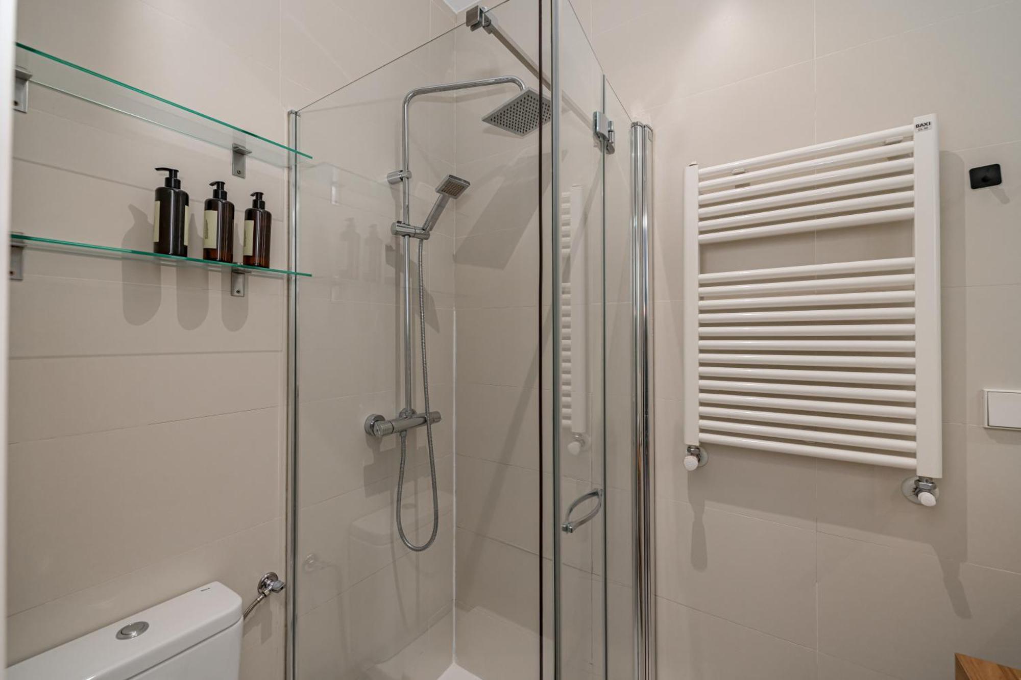 Appartamento Lalatina Ii Calle Almendro 3br 2bh *
