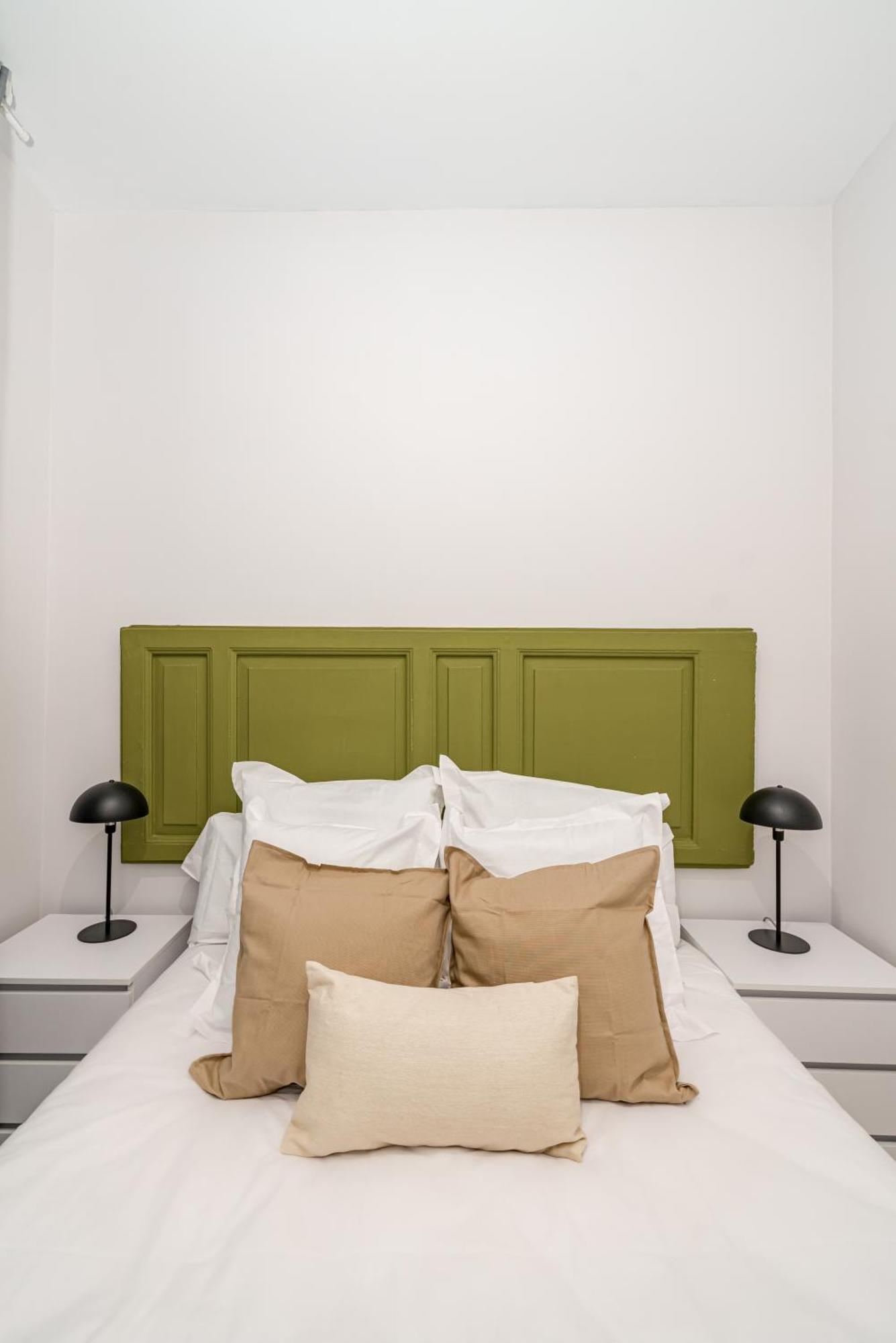 Lalatina Ii Calle Almendro 3br 2bh Appartamento Madrid