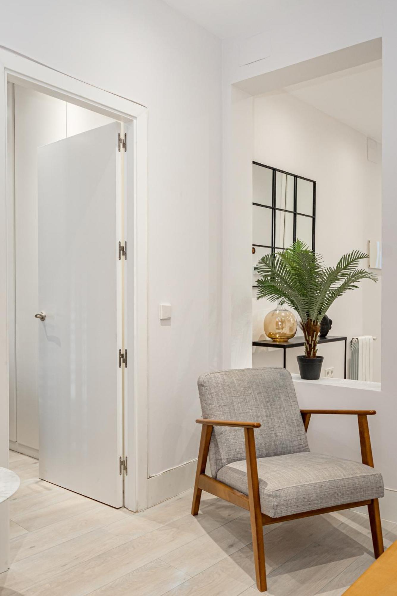 Appartamento Lalatina Ii Calle Almendro 3br 2bh Madrid